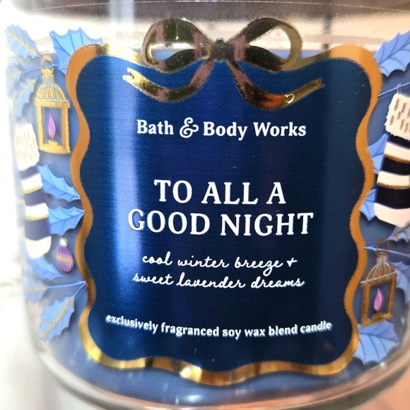 To All a Good Night Christmas 🎄 theme Bath & Body 3-Wick Candle - Picture 2 of 8